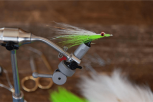 Clouser Minnow Magic: Lure in Trophy Fish Effortlessly!
